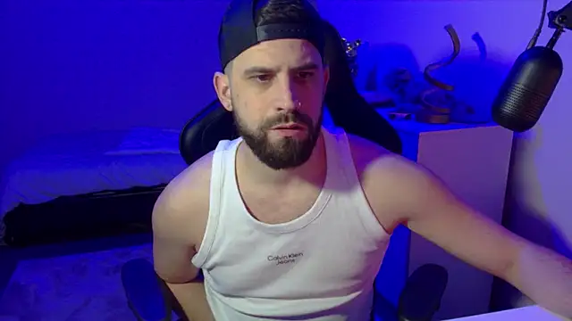 Snapshot of lucas_kazimm chatting on 02/11/25, 09:35 lucas kazimm online show from 02/11/25, 09:35