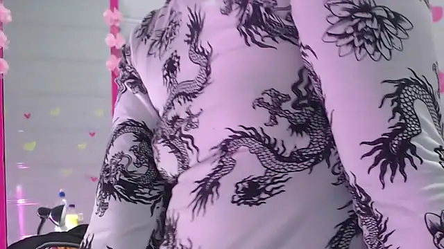 Snapshot of Ariasmithog chatting on 11/11/25, 02:17 Ariasmithog online show from 11/11/25, 02:17