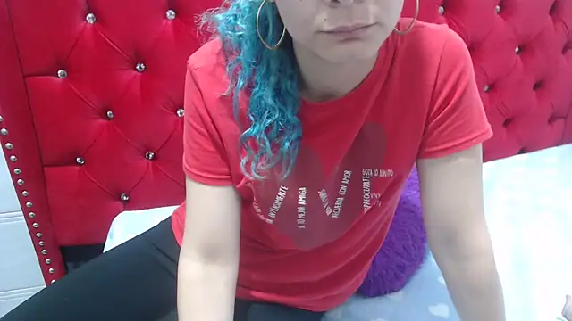 Snapshot of Ariasmithog chatting on 11/21/25, 12:26 Ariasmithog online show from 11/21/25, 12:26