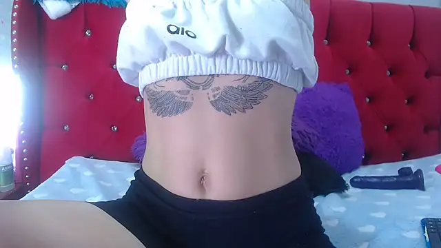 Snapshot of Ariasmithog chatting on 12/04/25, 02:37 Ariasmithog online show from 12/04/25, 02:37