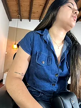 Hadley  online show from 11/20/25, 02:56