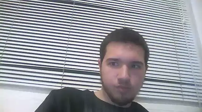 Snapshot of Drag_Queen chatting on 01/28/25, 04:30 Drag Queen online show from 01/28/25, 04:30