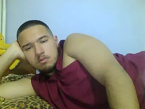 Snapshot of Drag_Queen chatting on 09/24/25, 06:11 Drag Queen online show from 09/24/25, 06:11