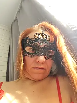 Snapshot of EmmaLaMiss chatting on 02/26/25, 07:42 EmmaLaMiss online show from 02/26/25, 07:42
