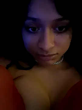 Snapshot of Cristinasunny chatting on 09/19/25, 04:58 Cristinasunny online show from 09/19/25, 04:58