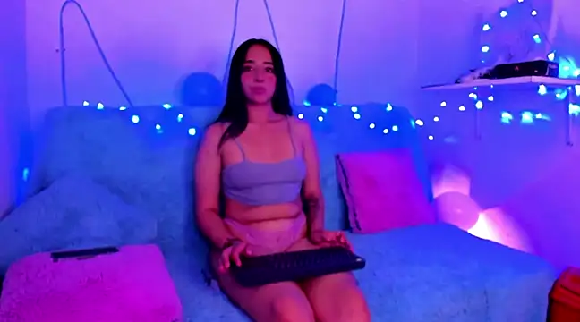 Katie mora  online show from 01/29/25, 09:28