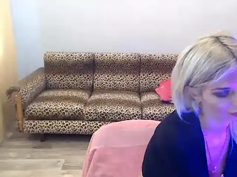 SexyBeatriice online show from 11/06/25, 07:20