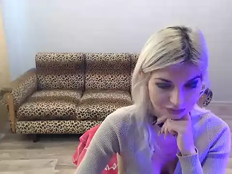 SexyBeatriice online show from 12/03/25, 07:05