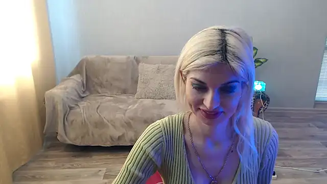 SexyBeatriice online show from 04/12/26, 06:29