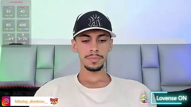 Snapshot of Sam_culhane chatting on 12/23/25, 01:36 Sam culhane online show from 12/23/25, 01:36