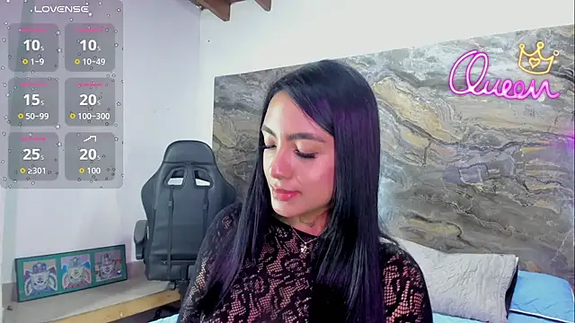 Snapshot of Estefy_gomez09 chatting on 02/21/26, 12:17 Estefy gomez09 online show from 02/21/26, 12:17