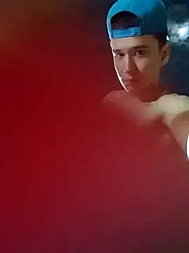 Snapshot of arevalo1124 chatting on 03/11/25, 06:21 arevalo1124 online show from 03/11/25, 06:21