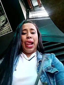 kamila lovee online show from 03/20/25, 10:40