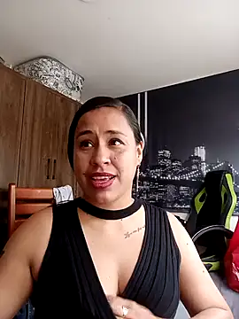 kamila lovee online show from 12/04/25, 07:44