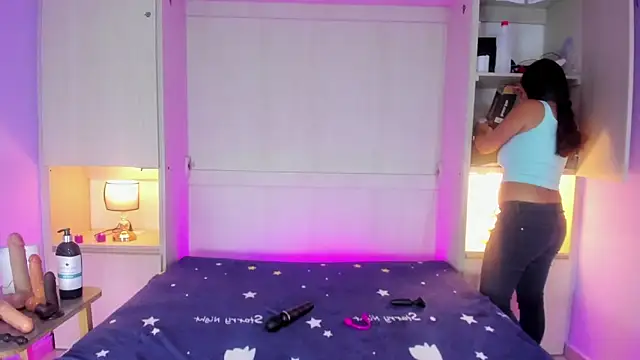 Snapshot of CandyyMaria chatting on 03/24/26, 08:03 CandyyMaria online show from 03/24/26, 08:03