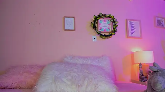 julietha bianco  online show from 02/08/25, 09:25