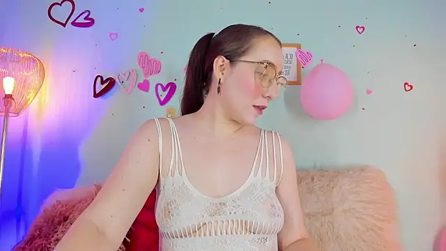 julietha bianco  online show from 02/18/25, 12:17