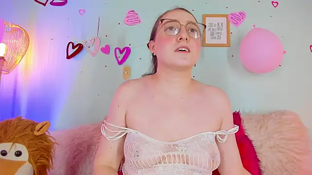 julietha bianco  online show from 02/18/25, 03:21