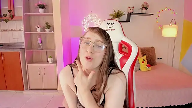 julietha bianco  online show from 03/15/25, 04:32