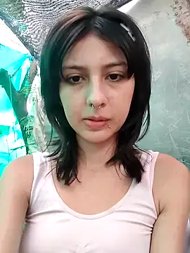 Snapshot of Maiden-Hot chatting on 02/15/25, 01:38 Maiden-Hot online show from 02/15/25, 01:38