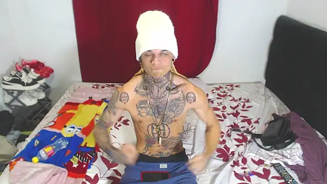 hot man05 online show from 02/04/25, 09:28