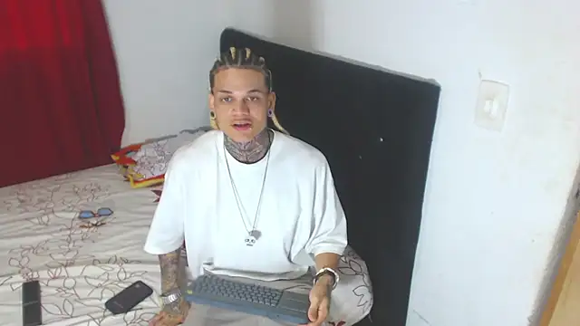 hot man05 online show from 02/16/25, 03:16