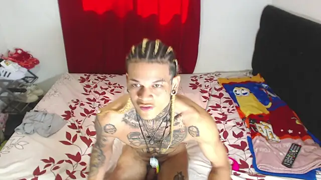 hot man05 online show from 02/19/25, 07:27