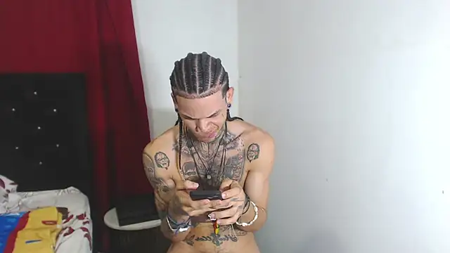 hot man05 online show from 02/22/25, 03:23