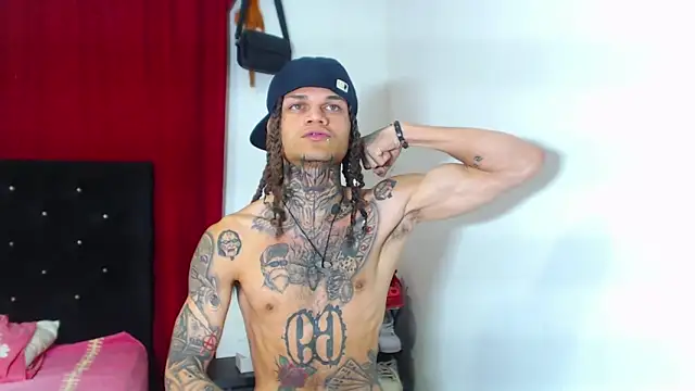 hot man05 online show from 03/19/25, 05:30