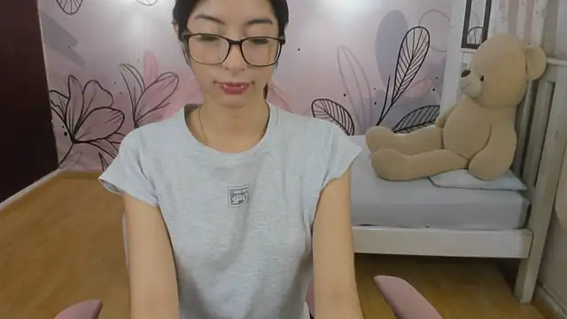 mia vanucci1 online show from 02/02/25, 02:59