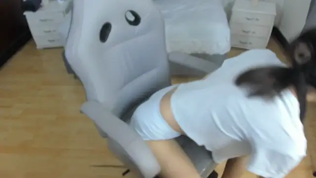 mia vanucci1 online show from 03/13/25, 12:02