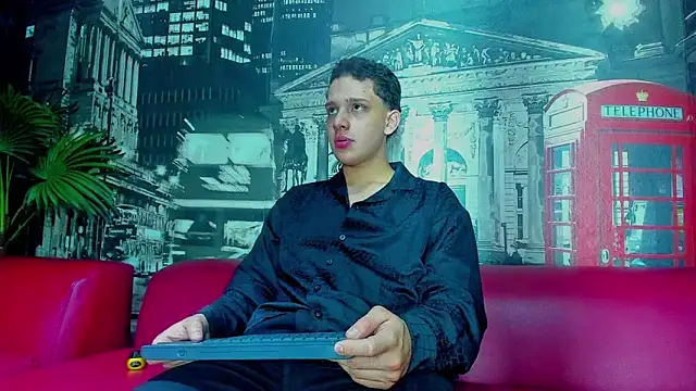 Thomas May4rs online show from 01/29/25, 05:45