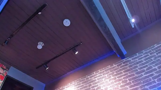 Thomas May4rs online show from 02/18/25, 07:21