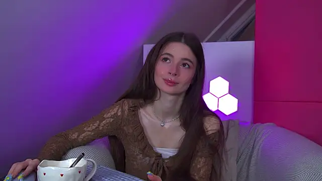 AmeliaFlares online show from 04/11/26, 06:23