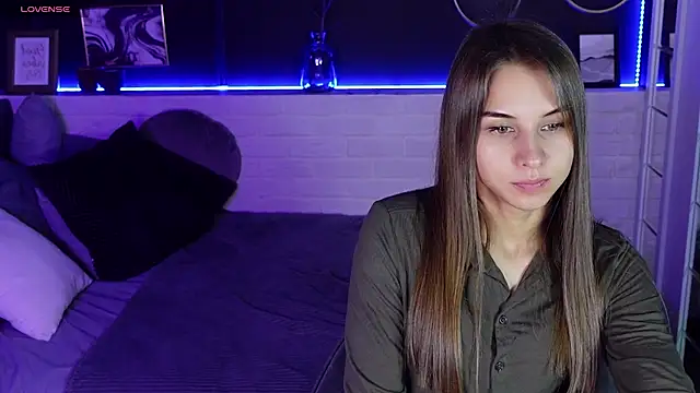 Snapshot of CharmBianca chatting on 02/19/25, 08:44 CharmBianca online show from 02/19/25, 08:44