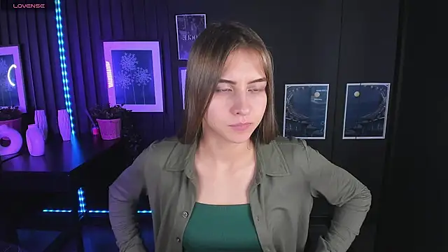 Snapshot of CharmBianca chatting on 02/21/25, 02:27 CharmBianca online show from 02/21/25, 02:27