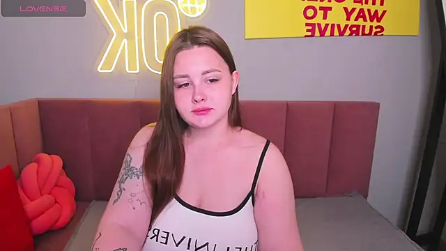 Snapshot of MargaretRoyy chatting on 10/01/25, 02:06 MargaretRoyy online show from 10/01/25, 02:06