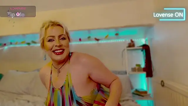 Snapshot of GoddessAlimony chatting on 03/25/26, 10:16 GoddessAlimony online show from 03/25/26, 10:16