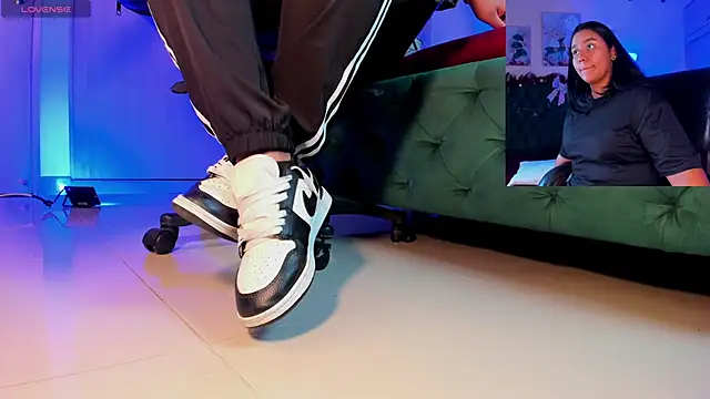 aleya bliss online show from 12/02/25, 03:12