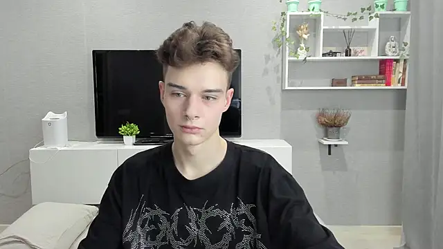 avegothy- online show from 01/31/25, 11:46