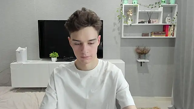 avegothy- online show from 02/03/25, 11:42