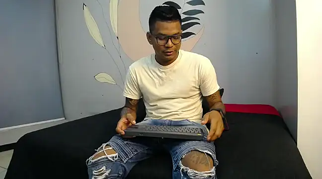 Saipadpuer30 online show from 02/08/25, 03:30