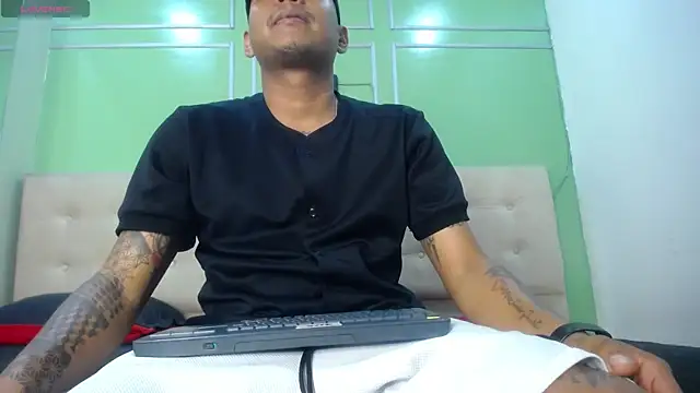 Saipadpuer30 online show from 02/19/25, 01:50