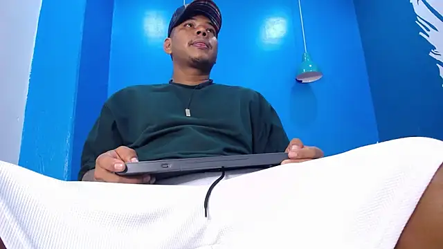 Saipadpuer30 online show from 02/24/25, 03:33