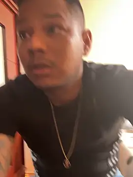 Saipadpuer30 online show from 10/20/25, 04:29