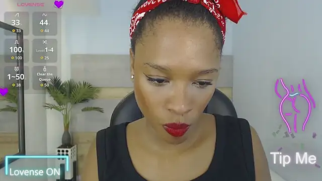 brendathompson  online show from 10/02/25, 01:34