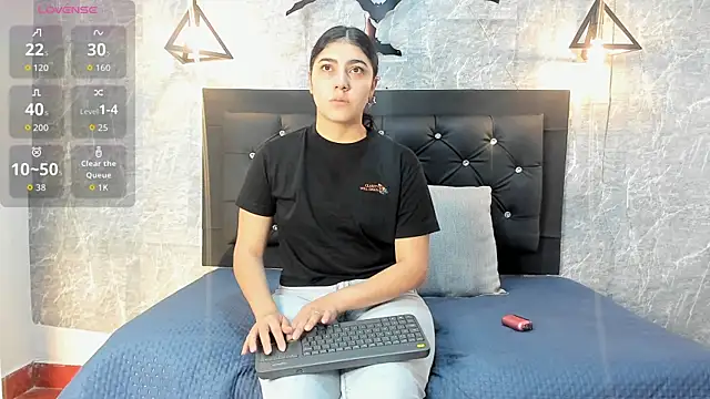 emberhodson online show from 11/03/25, 11:33