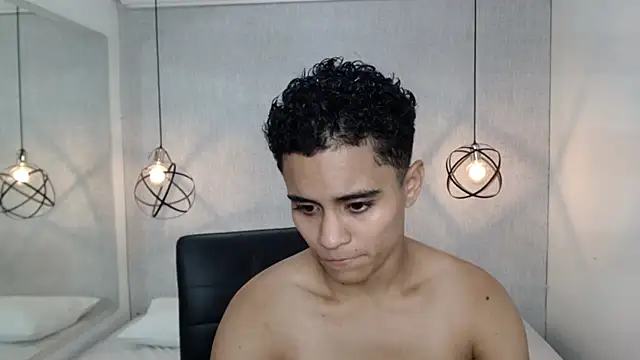 Liiamthompson online show from 03/15/25, 02:34