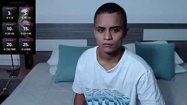 Liiamthompson online show from 03/30/26, 09:43