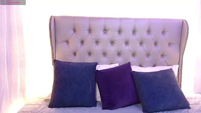 Snapshot of Liiamthompson chatting on 06/21/26, 07:05 Liiamthompson online show from 06/21/26, 07:05
